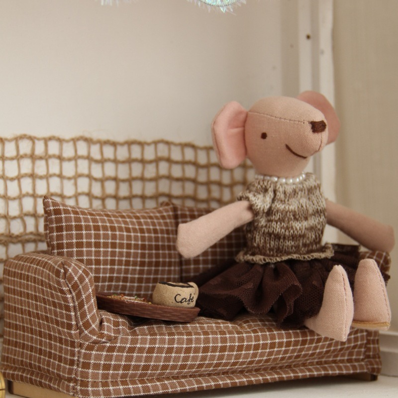 Vintage Miniature Sofa Plaid F - Model Kit Vintage 评论和价格