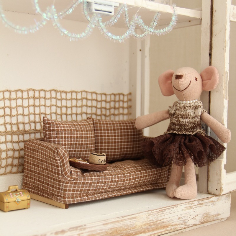 Vintage Miniature Sofa Plaid F - Model Kit Vintage 评论和价格