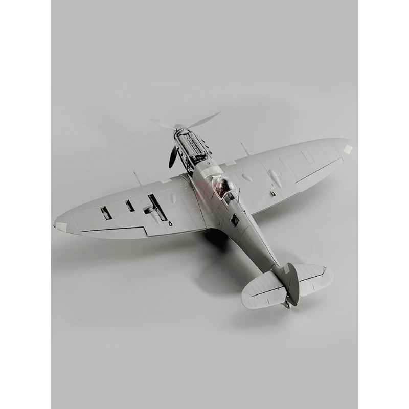 Border  1/35 BF-004 Spitfire F - Model Kit Spitfire 评论和价格
