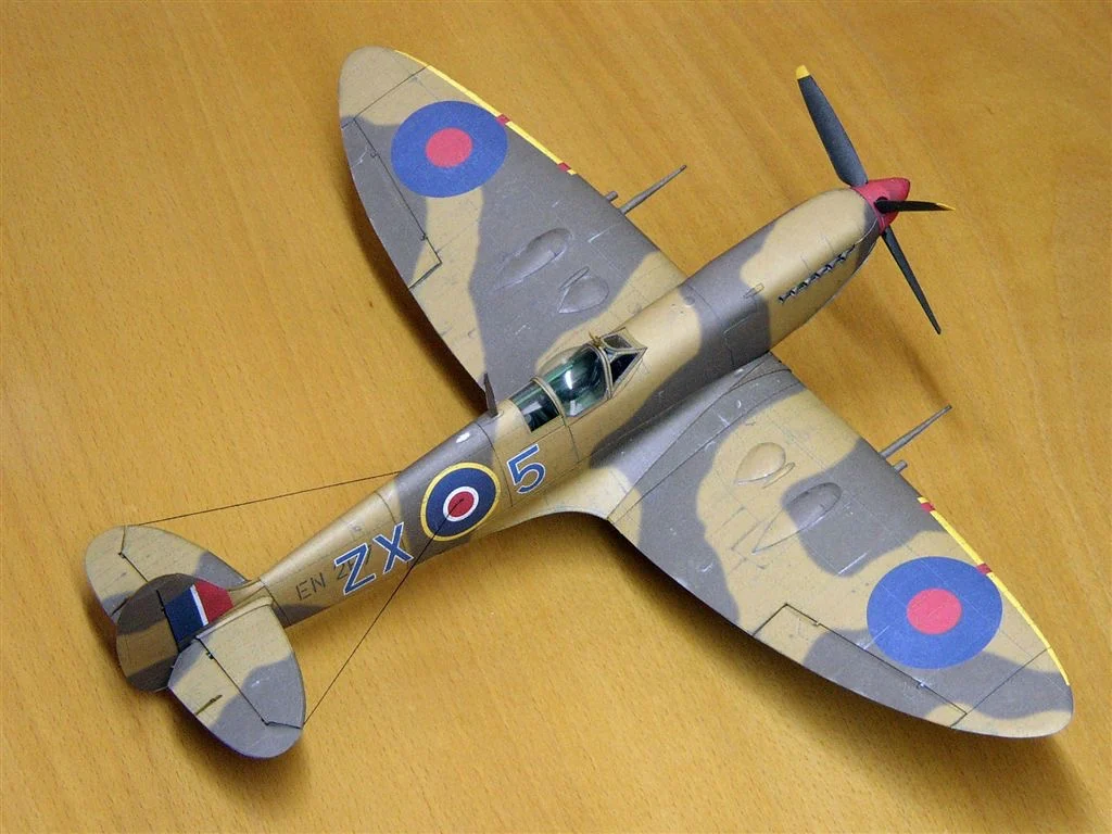 UK 1:33 Scale Supermarine Spit - Model Kit Spitfire 评论和价格
